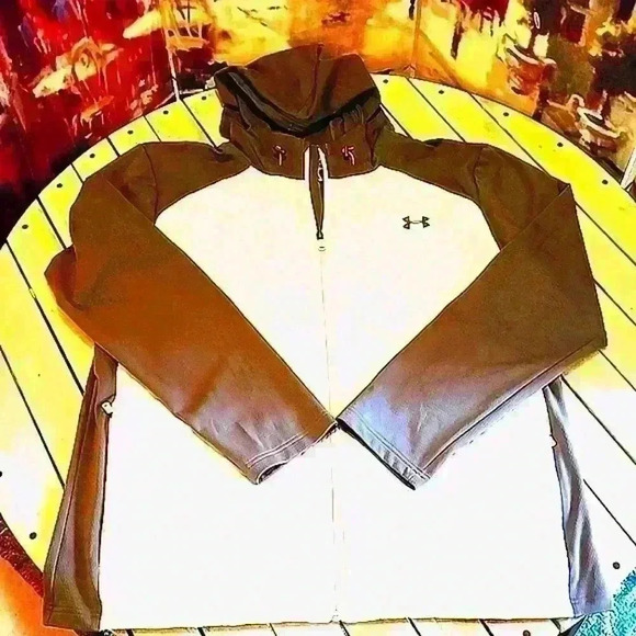 Under Armour ☠️ Coldgear Infrared Light Jacket with Adjustable Hood - Picture 4 of 7